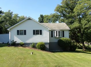 17417 Crews Rd, Wellsville, OH 43968