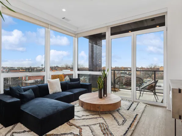 2401 W Wabansia Ave #402, Chicago, IL 60647