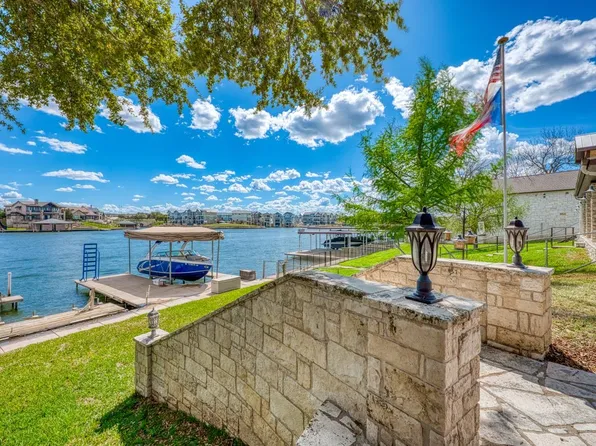 713 Ellen Williams Loop, Kingsland, TX 78639