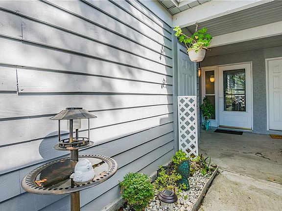 3rd image of 116 Saint Ives Dr