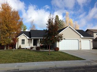 895 Summerfield Dr, Idaho Falls, ID 83404
