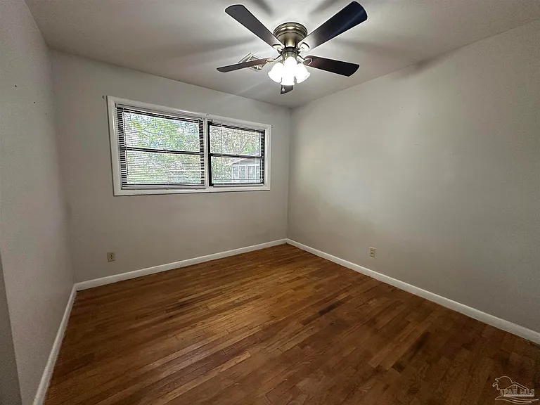 3801 Forest Glen Dr — Photo 7