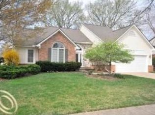 29707 English Way, Novi, MI 48377