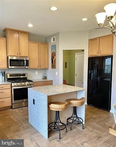 9411 Wood Creek Cir — Photo 13