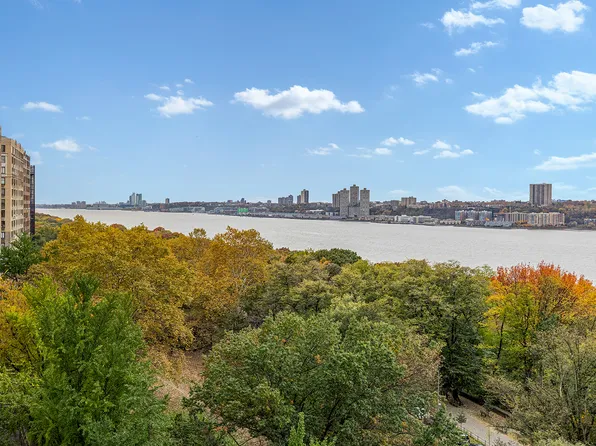 310 Riverside Drive image 7 of 7