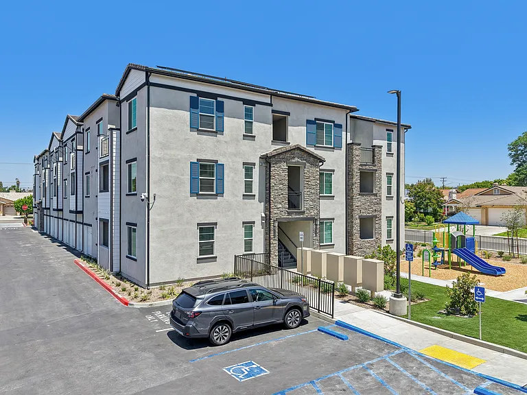Gallery Park Apartments — Photo 53
