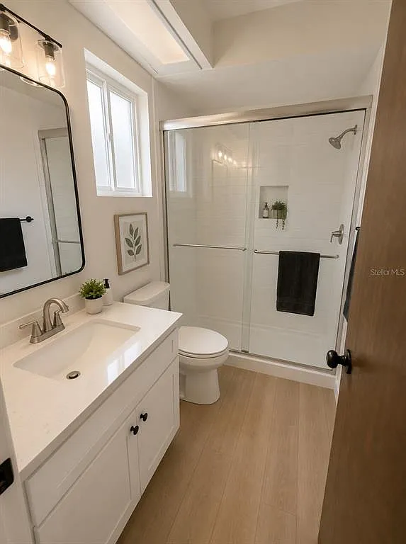 3 bed, 2.0 bath, 1340 sqft, $3,500 — Photo 4