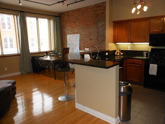 2nd image of 120 Washington St