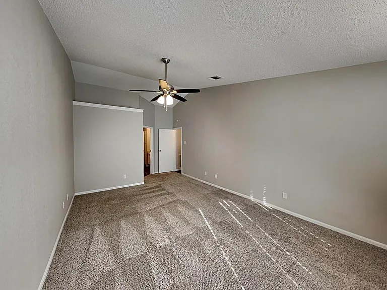 1317 Colony St — Photo 14