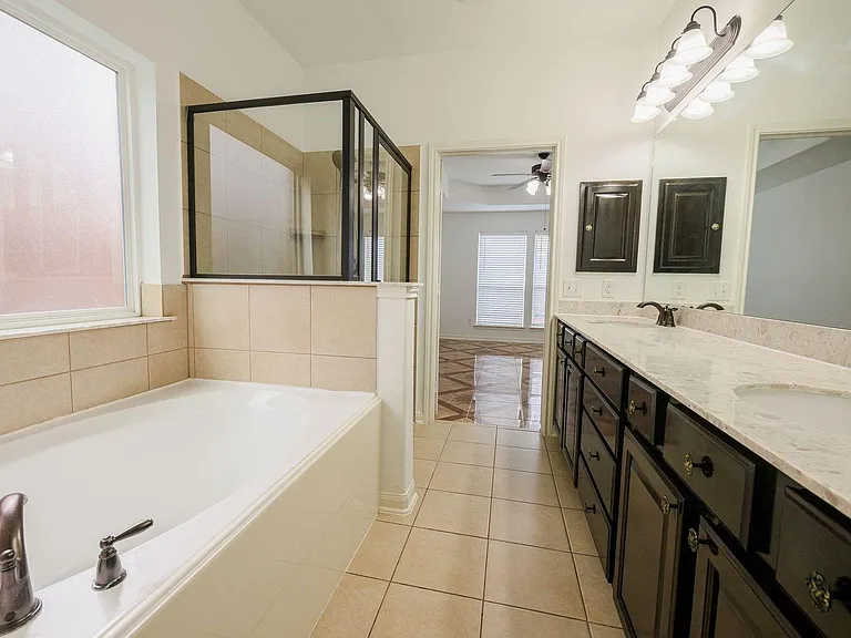 4017 Firenze Dr — Photo 8