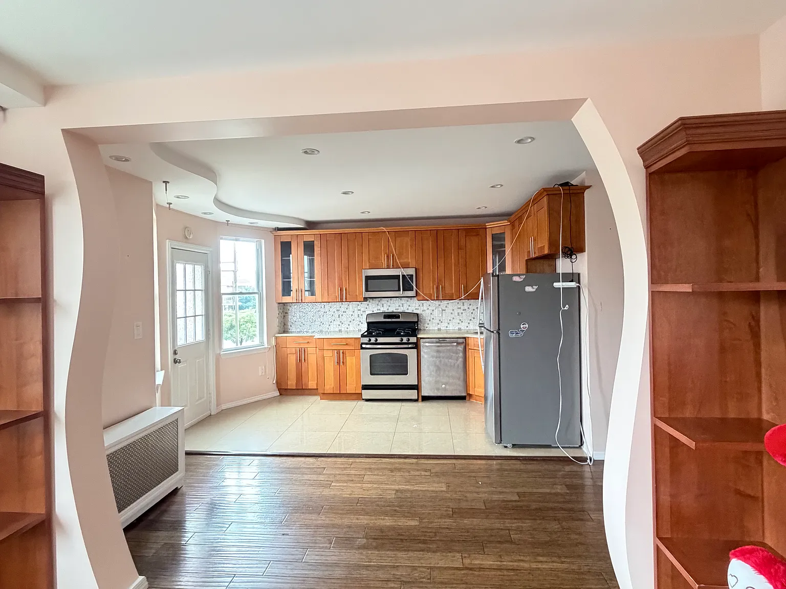 2 bed, 1000 sqft, $2,800 — Photo 2