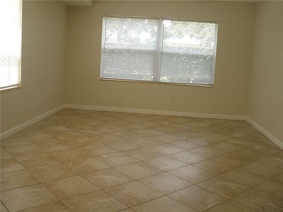 4th image of 2905 SW Lakemont Pl