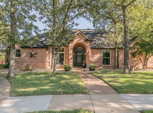 805 Willow Ct, Keller, TX 76248