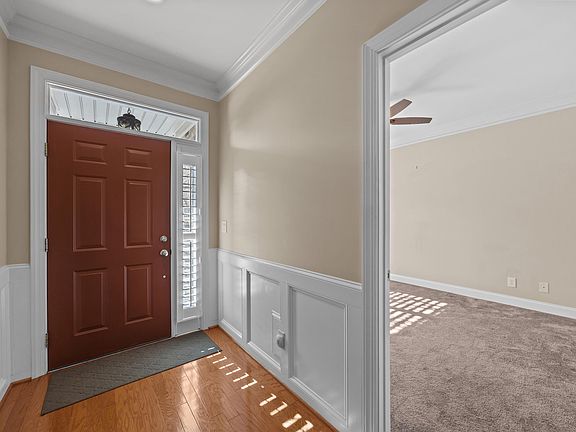2nd image of 2705 Jamestown Ct