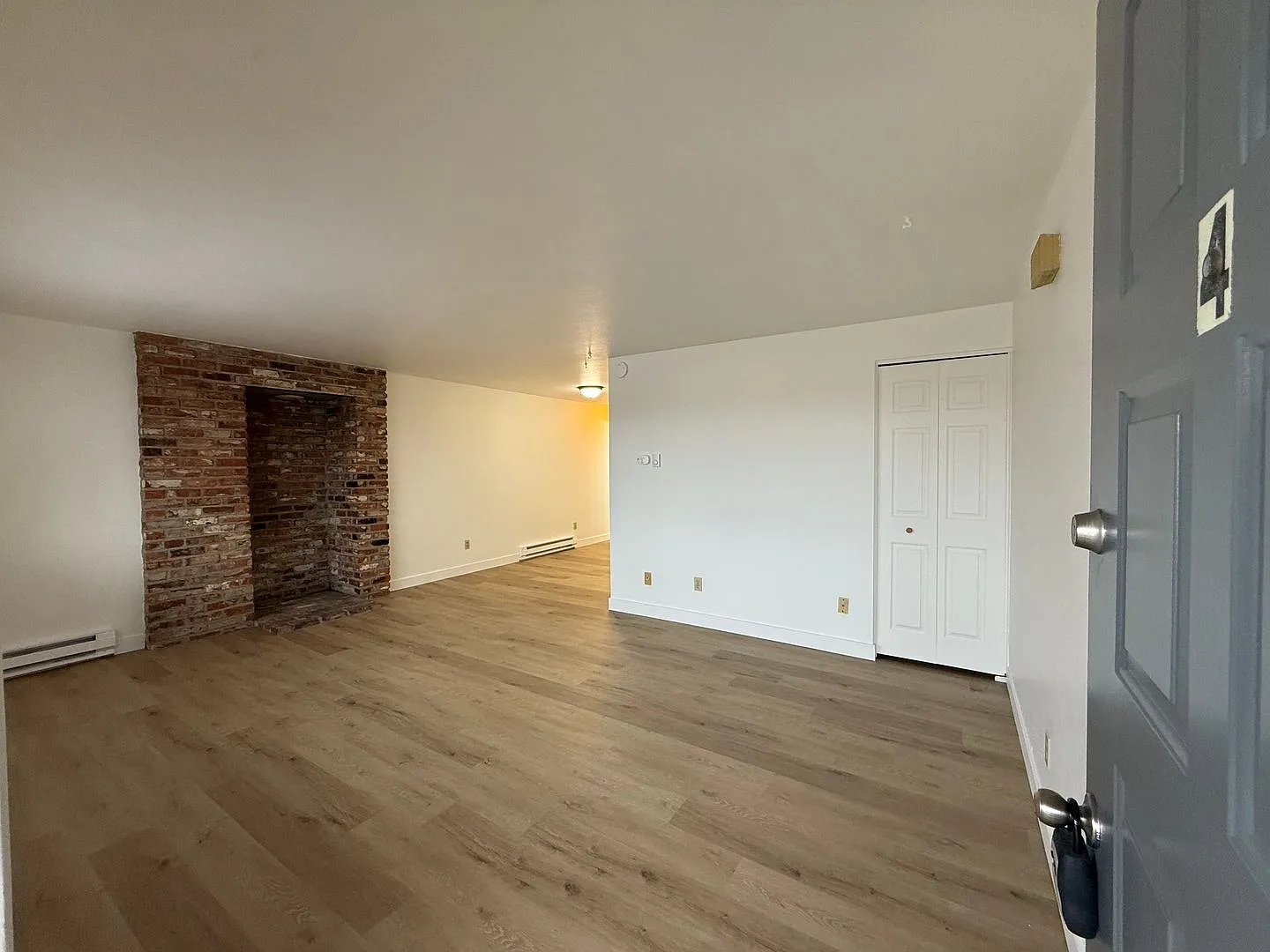 2908 East Providence Avenue — Photo 4