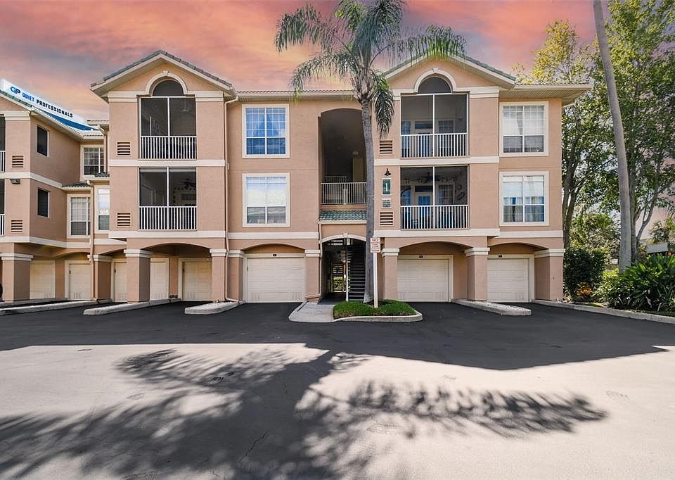 1st image of 1214 Bay Club Cir #1214