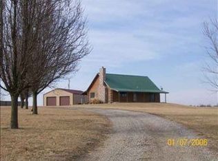 924 SE 93rd St, Wakarusa, KS 66546