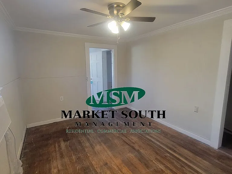 306 Lincoln St — Photo 11