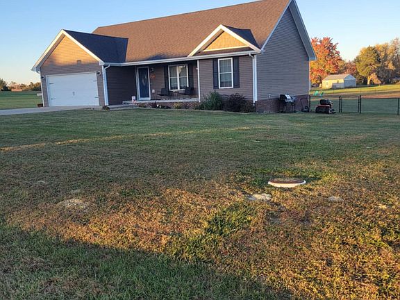 2nd image of 119 Mohican Trl