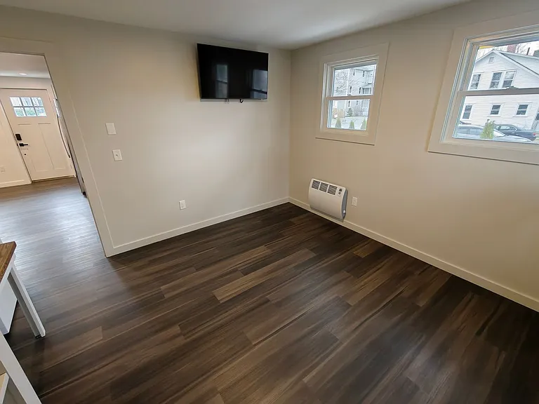 225 State St — Photo 11