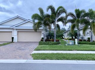 14903 Edgewater Cir #1, Naples, FL 34114