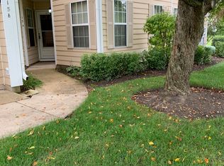 15 Polk Ct UNIT A, Streamwood, IL 60107