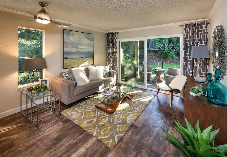 Building Photo 5