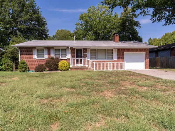 1504 W Walnut St, Carbondale, IL 62901