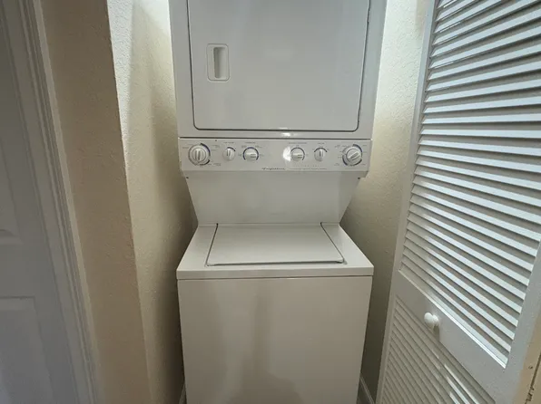 833 Millbrae Ct Unit 4, West Palm Beach, FL 33401