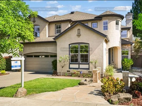 5881 Sailing Hawk Ave, Santa Rosa, CA 95409
