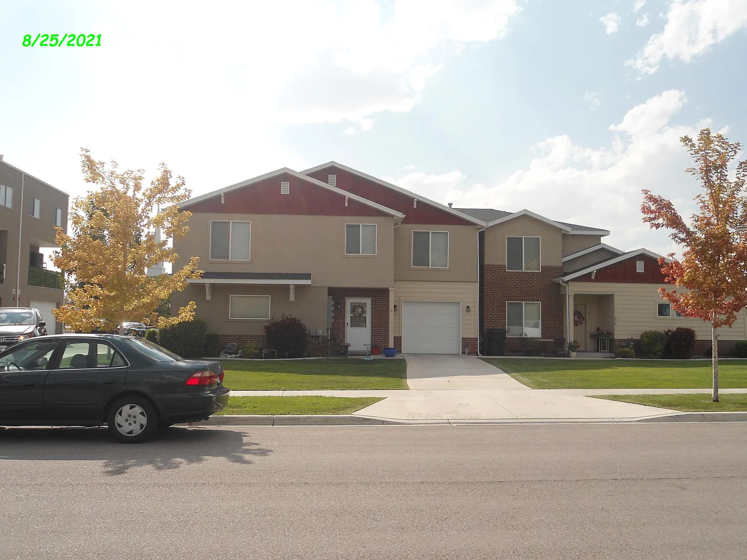 3 bed, 1100 sqft, $1,775 — Photo 1