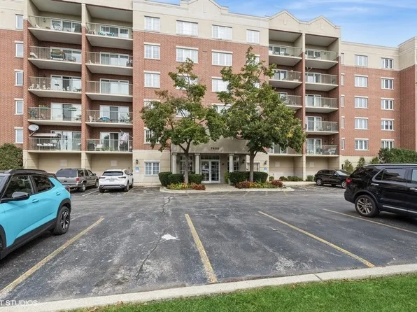 7400 Lincoln Ave Unit 610, Skokie, IL 60076