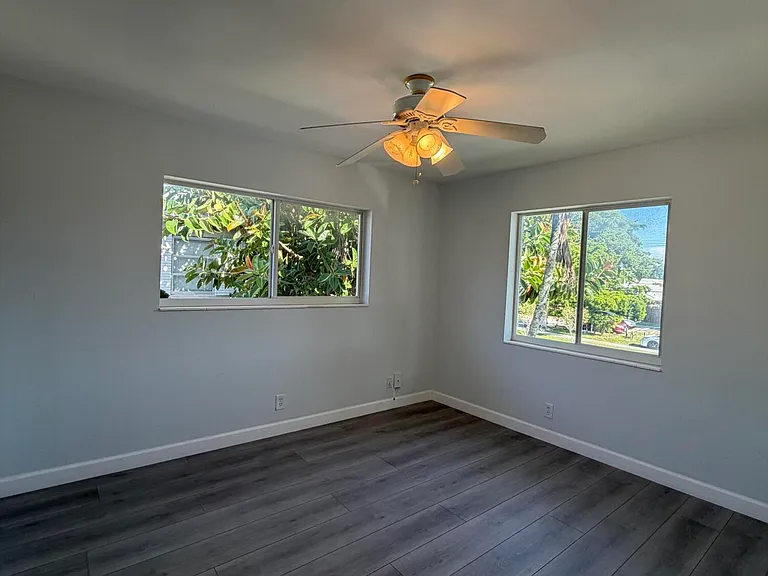 510 SW 15th St #204 — Photo 6