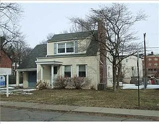 655 Charette Pl photo 1