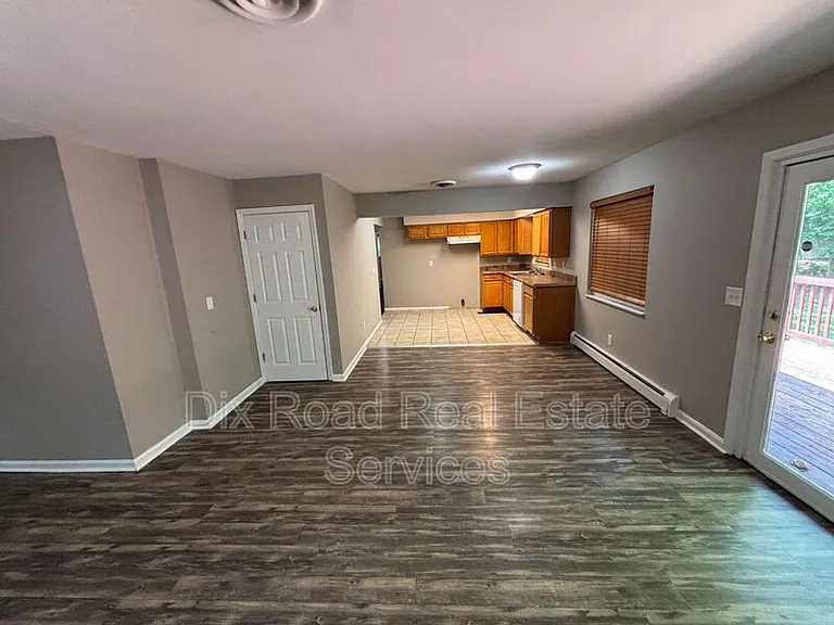 7914 Woody Hollow Dr — Photo 11