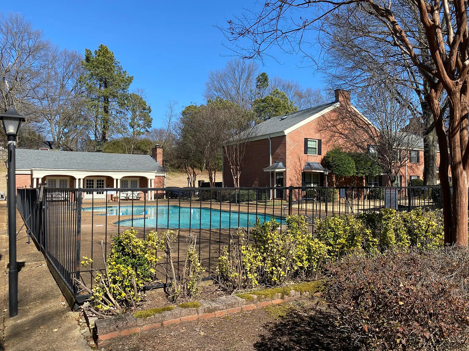 2 bed, 1.5 bath, 1312 sqft, $1,500 — Photo 3
