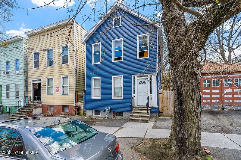 3rd image of 41 Judson Street