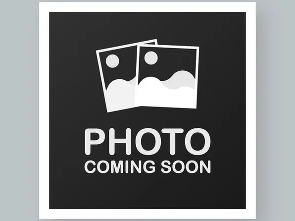 4889 Kimbermount Ave #209, Mississauga, ON L5M 7R9
