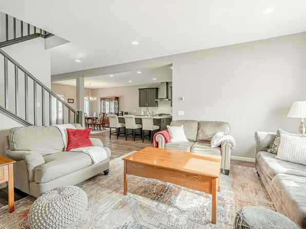 6115 WHITE DAISY Court, Mcfarland, WI 53558