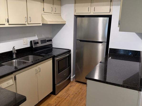 2205 S Ferncreek Ave #5