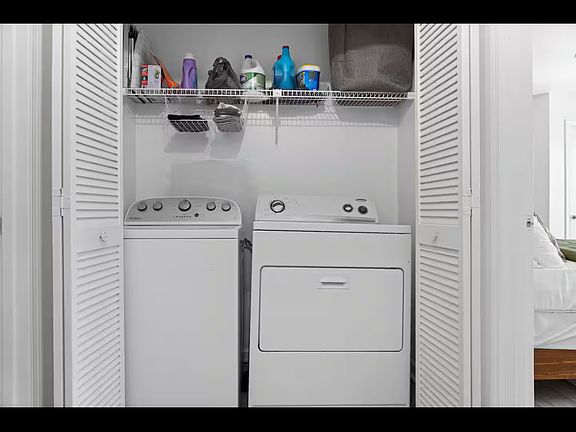 4th image of 6003 Pat Mell Pl SE