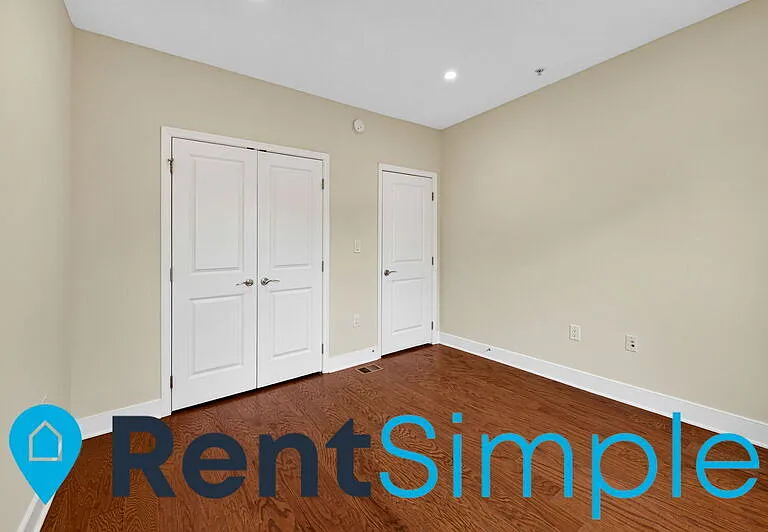 1418 N Rhodes #B110 — Photo 38
