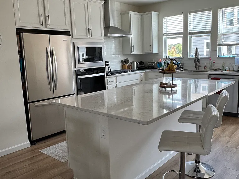 6211 Sandbelt Dr — Photo 4