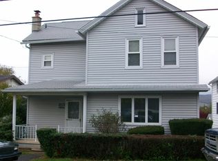 3226 Oak St, Scranton, PA 18505