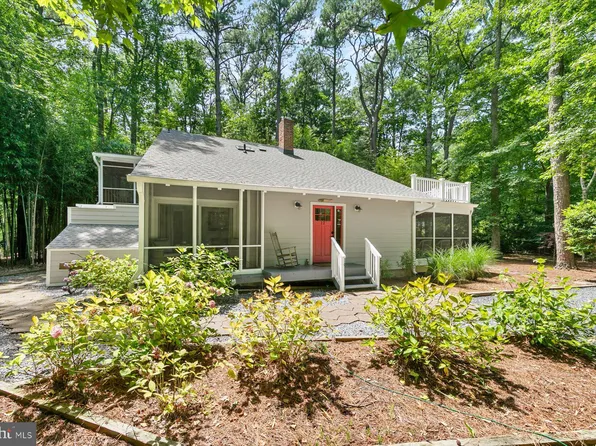 12 Bridge Rd, Bethany Beach, DE 19930