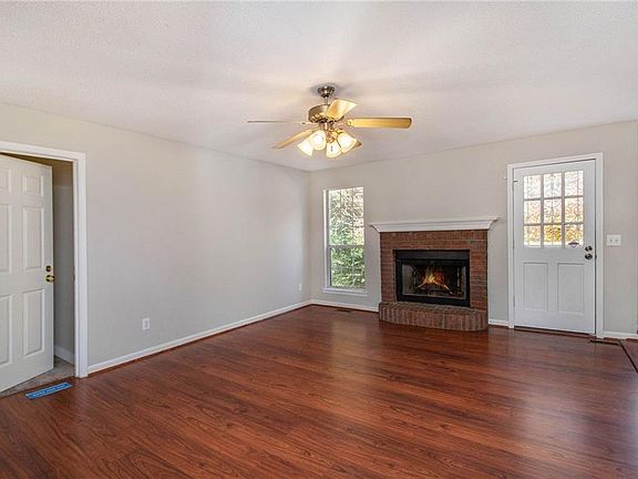 2nd image of 7568 Hillside Dr