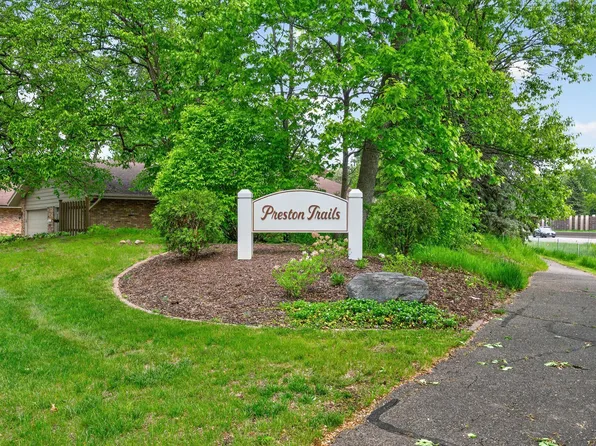 9601 Lonsdale Cir, Minnetonka, MN 55305