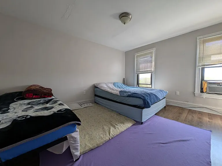 5158 Hillcrest St — Photo 5