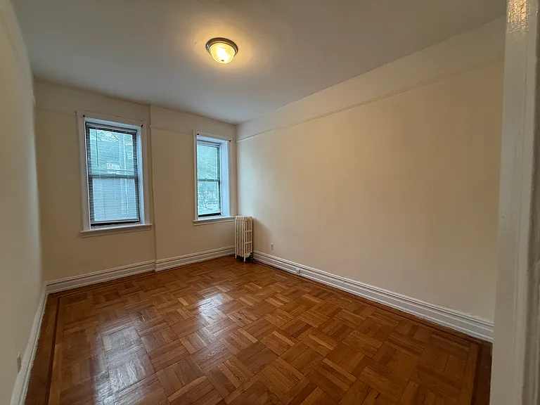 7410 Ridge Blvd #1A — Photo 4