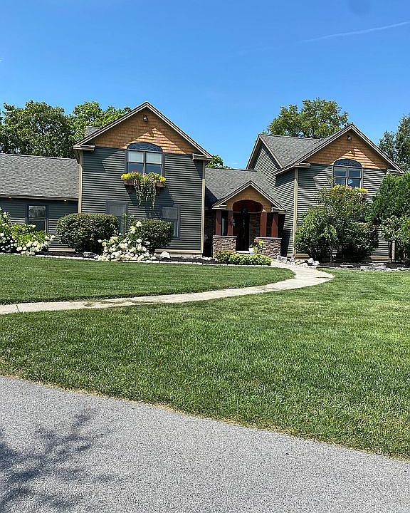1st image of 127 Gilbert Rd